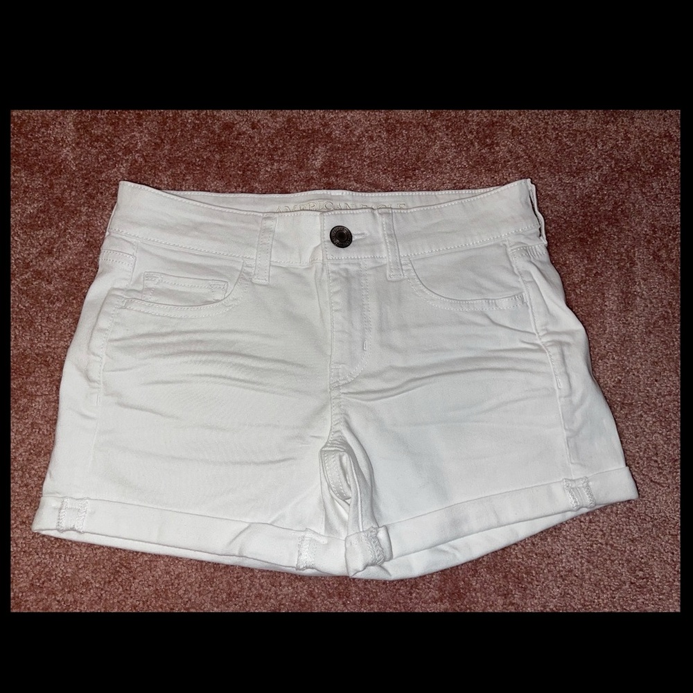 American Eagle white shorts